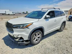 Toyota Highlander 3.5L 6 2015