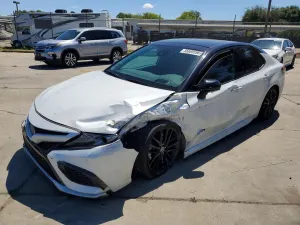 Toyota Camry 3.5L 6 2021