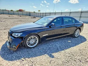 BMW 7 Series 4.4L 8 2015