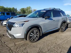 Nissan Pathfinder 3.5L 6 2025