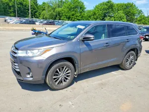 Toyota Highlander 3.5L 6 2018
