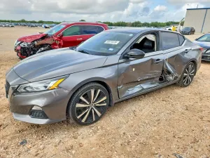 Nissan Altima 2.5L 4 2019
