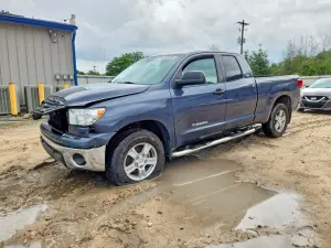 Toyota Tundra 4.6L 8 2010