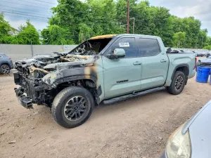 Toyota Tundra 3.4L 6 2022
