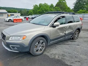 Volvo XC70 2.0L 4 2015