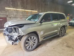 Lexus LX 5.7L 8 2017