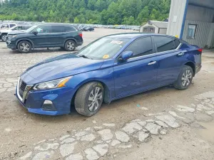 Nissan Altima 2.5L 4 2020