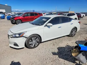 Nissan Altima 2.5L 4 2019