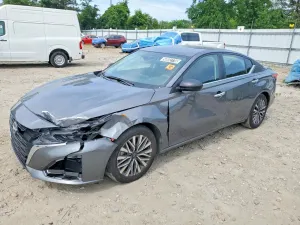 Nissan Altima 2.5L 4 2025