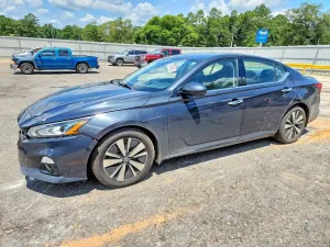 Nissan Altima 2.5L 4 2020