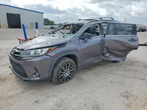 Toyota Highlander 3.5L 6 2018