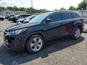 Toyota Highlander 3.5L 6 2018