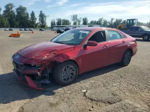 Hyundai Elantra 2.0L 4 2024