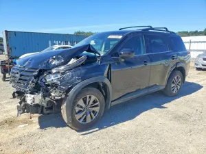 Nissan Pathfinder 3.5L 6 2025