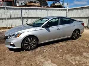 Nissan Altima 2.5L 4 2021