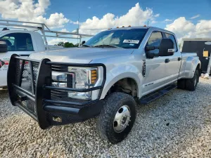 Ford F-350 6.7L 8 2018