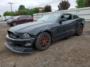 Ford Mustang 3.7L 6 2014