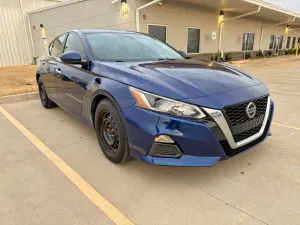 Nissan Altima 2.5L 4 2019