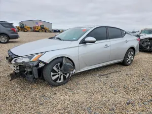 Nissan Altima 2.5L 4 2019