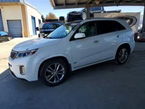 Kia Sorento 3.3L 6 2015