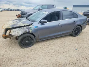 Volkswagen Jetta 2.0L 4 2012