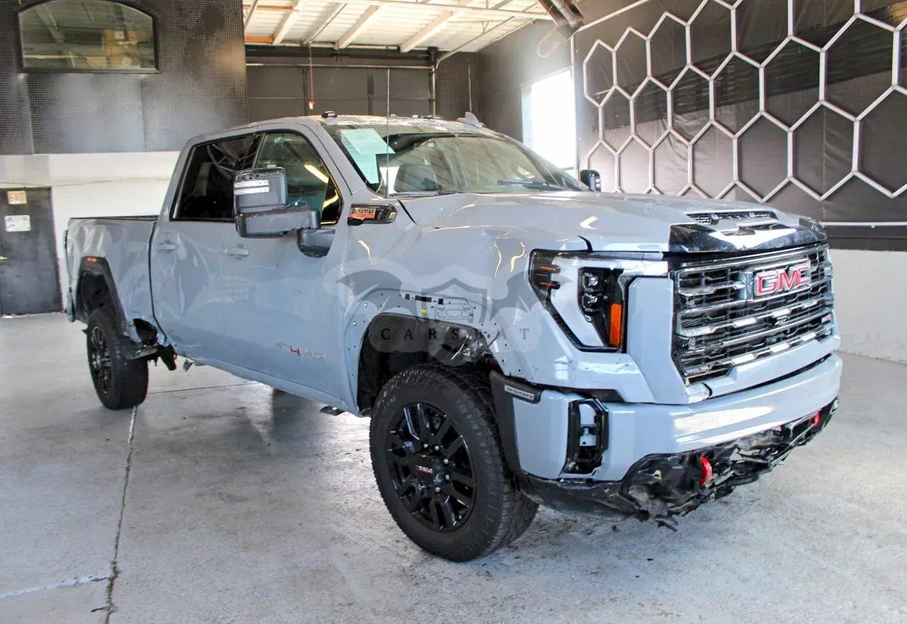 GMC Sierra 6.6L 8 2024