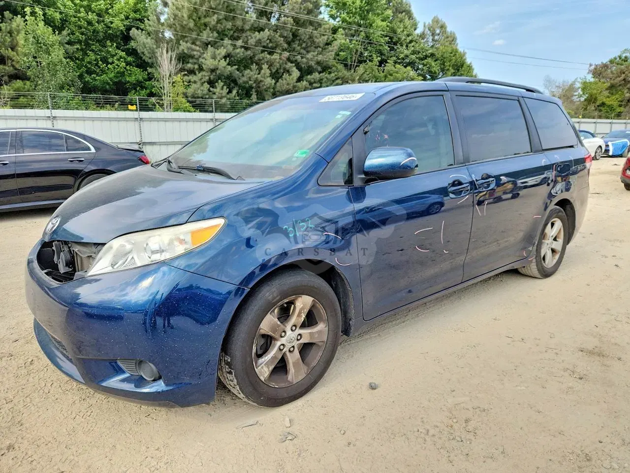 Toyota Sienna 3.5L 6 2011