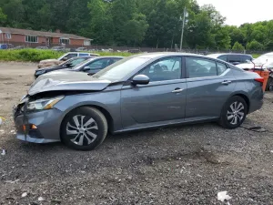 Nissan Altima 2.5L 4 2020