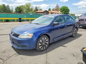 Volkswagen Jetta 2.0L 4 2014