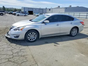 Nissan Altima 2.5L 4 2015