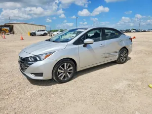 Nissan Versa 1.6L 4 2024