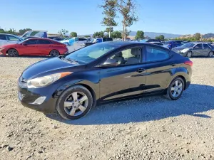 Hyundai Elantra 1.8L 4 2013