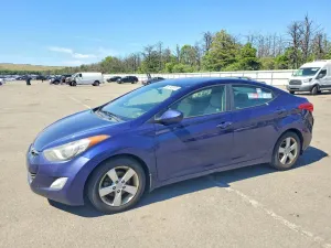 Hyundai Elantra 1.8L 4 2013