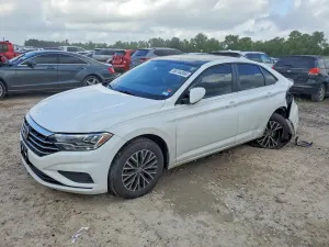 Volkswagen Jetta 1.4L 4 2020