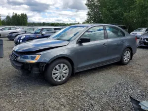 Volkswagen Jetta 2.0L 4 2014