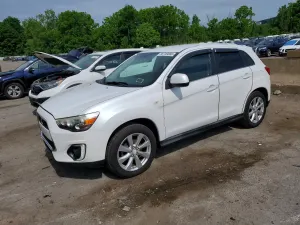Mitsubishi Outlander 2.0L 4 2015