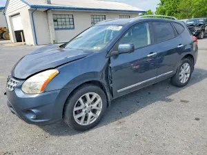 Nissan Rogue 2.5L 4 2013