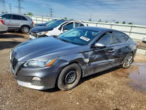 Nissan Altima 2.5L 4 2020