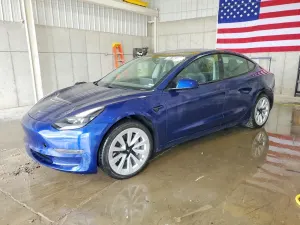 Tesla Model 3 2022