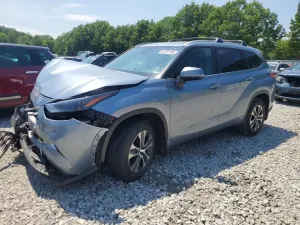 Toyota Highlander 2.4L 4 2023