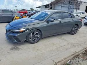 Hyundai Elantra 2.0L 4 2024