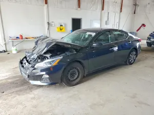 Nissan Altima 2.5L 4 2020