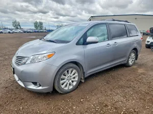 Toyota Sienna 3.5L 6 2014