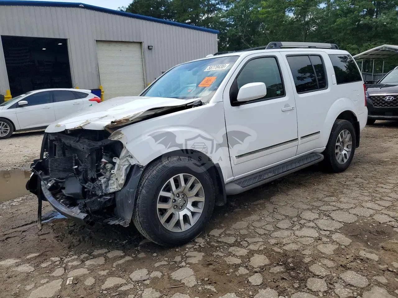 Nissan Pathfinder 4.0L 6 2012