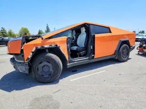 Tesla Cybertruck 2025