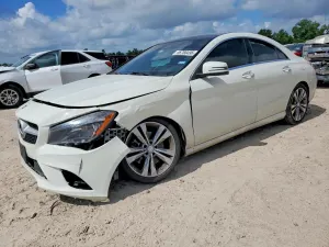 Mercedes-Benz CLA 2.0L 4 2015