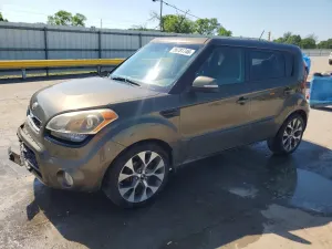Kia Soul 2.0L 4 2013
