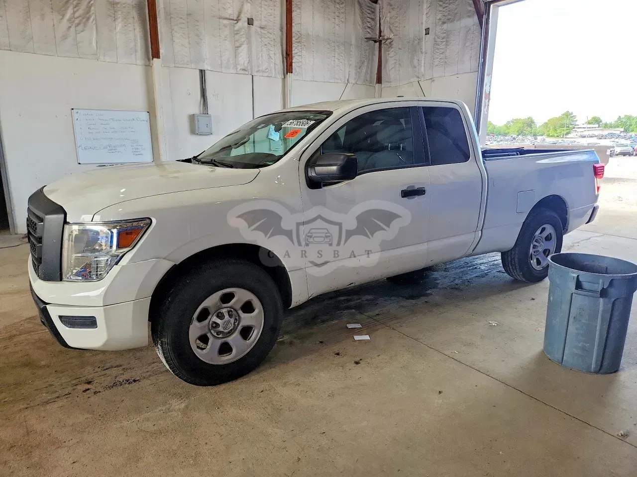 Nissan Titan 5.6L 8 2022