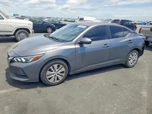 Nissan Sentra 2.0L 4 2023