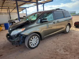 Toyota Sienna 3.5L 6 2011